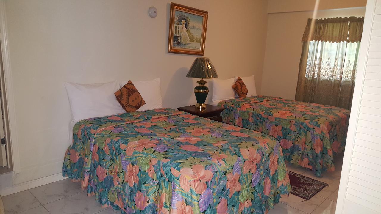 The Royal Kensington Villa Montego Bay Exteriör bild